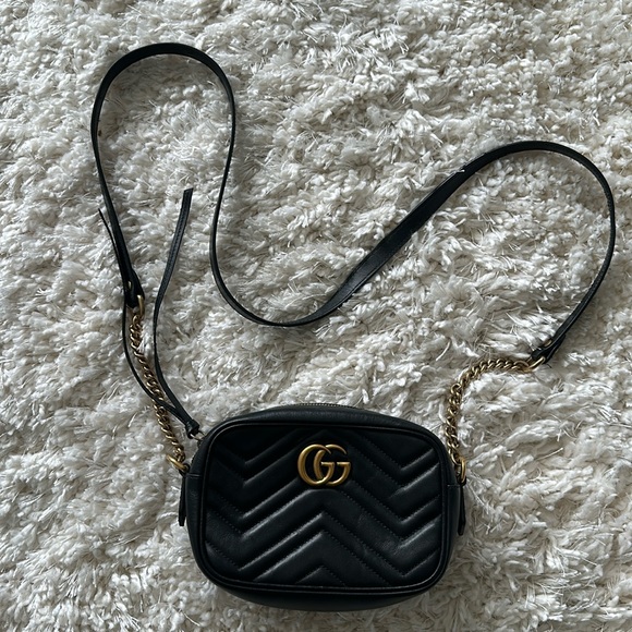 Gucci GG Marmont Mini Shoulder Bag - Picture 2 of 11